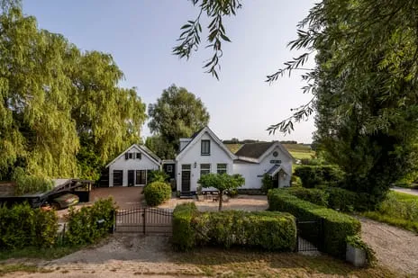 Vrijstaande woning te koop: Amsterdamsestraatweg 81, Valkeveen Naarden