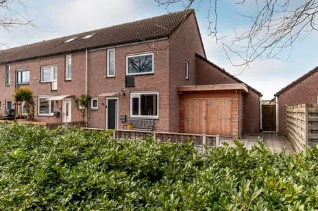 Hoekwoning te koop: Amsterdamweg 46, Stedenwijk Midden-noord Almere