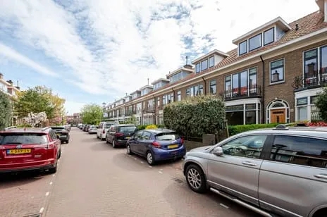 Tussenwoning te koop: Ananasstraat 126, 'S-Gravenhage
