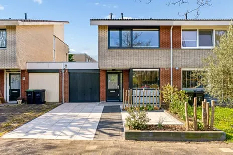 Tussenwoning te koop: Andantestraat 5, Muziekwijk N.-Noord Almere