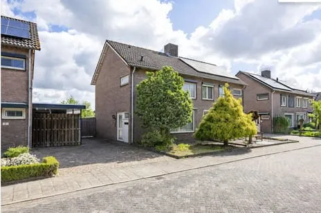 Twee-onder-één-kap te koop: Andantestraat 8, Brukske 1 Venray