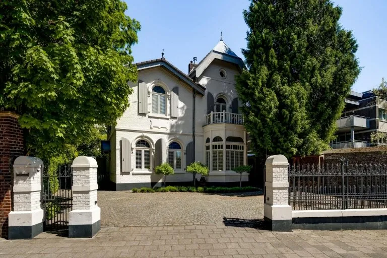 Vrijstaande woning te koop: Andersonweg 9, Roermond