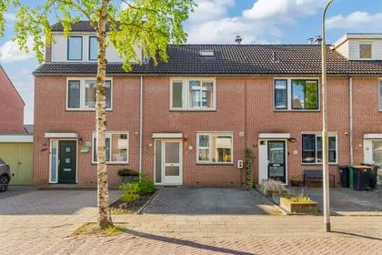 Tussenwoning te koop: Andijkstraat 56, Emmeloord-de Zuidert Emmeloord