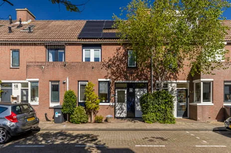Terraced house for sale: Andriessenlaan 16, Zandevelt 'S-Gravenzande