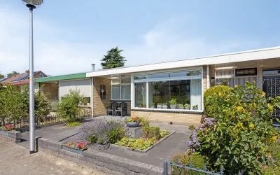 Tussenwoning te koop: Angerenstein 3, De Steinen Ede