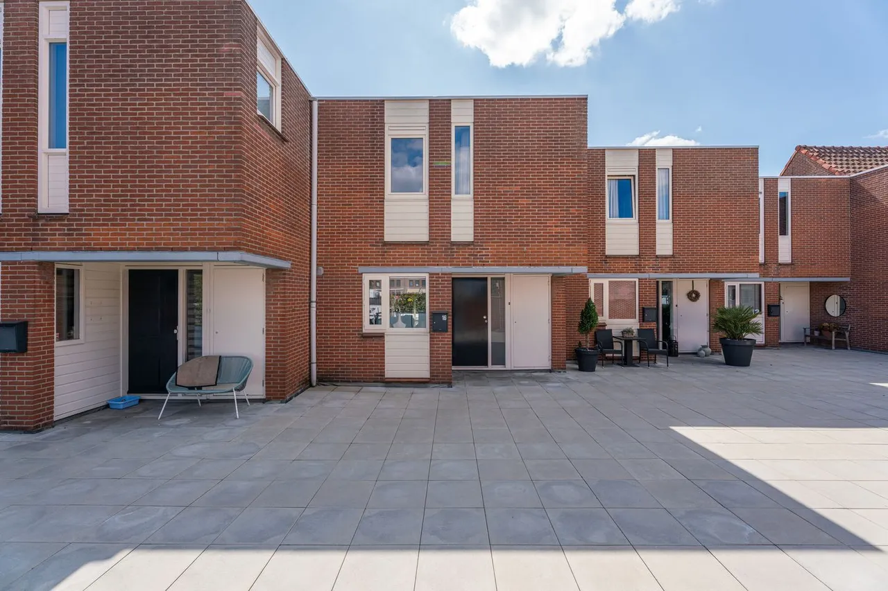 Appartement te koop: Anjelierenstraat 16, Rijnsburg