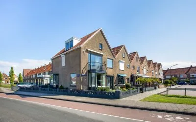 Hoekwoning te koop: Anjelierenstraat 44, Volendam-Bloemenbuurt Volendam