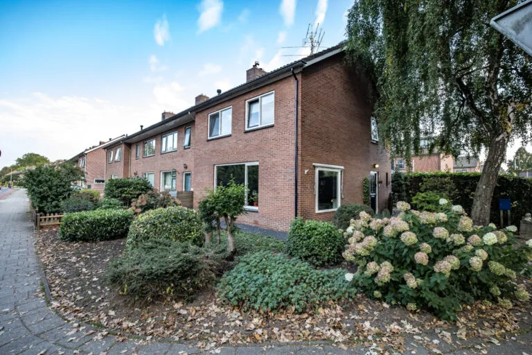 Hoekwoning te koop: Anjelierstraat 10, Wierden