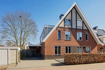 Hoekwoning te koop: Anjelierstraat 14, De Laares Enschede
