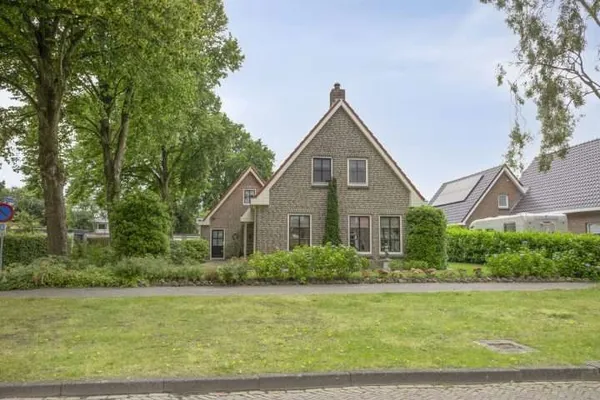 Koopwoning: Anjelierstraat 2E in Heerenveen - €695.000 - 194m²