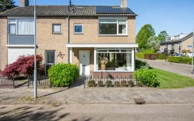Twee-onder-één-kap te koop: Anjerlaan 2, Hoevelaken-Stoutenburgerlaan-Oost Hoevelaken