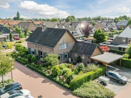 Vrijstaande woning te koop: Anjerlaan 32, Almkerk oost Almkerk