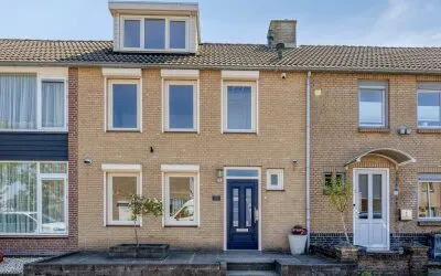 Tussenwoning te koop: Anjerstraat 36, Steenbergen-Zuid Steenbergen