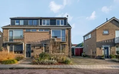 Twee-onder-één-kap te koop: Anjerstraat 4, 't Hoorntje Veenendaal
