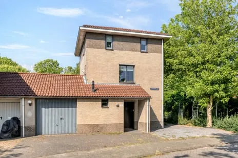 Hoekwoning te koop: Anjervallei 155, Maasvallei 'S-Hertogenbosch
