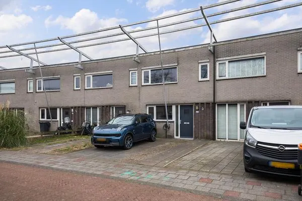 Tussenwoning te koop: Ank van der Moerplantsoen 20, Zuidwijk Heerhugowaard