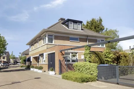 Twee-onder-één-kap te koop: Anke Servaesstraat 36, Maaswijk-Zuidoost Spijkenisse