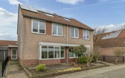 Twee-onder-één-kap te koop: Ankrot 67, Enschede