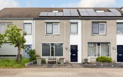 Tussenwoning te koop: Anna Blamanplantsoen 3, Osseveld-West Apeldoorn