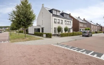 Corner house for sale: Anna Nabermanlaan 1, Stationskwartier Kampen
