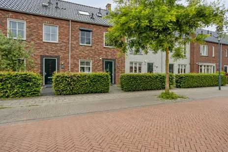 Tussenwoning te koop: Anna Nabermanlaan 44, Stationskwartier Kampen