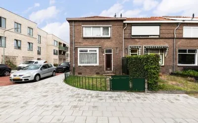 Hoekwoning te koop: Anna Paulownastraat 15, Emmastraat en omgeving Dordrecht