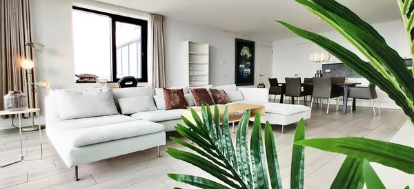 Woning te huur: Anna van Buerenplein, Rivierenbuurt-Noord 'S-Gravenhage