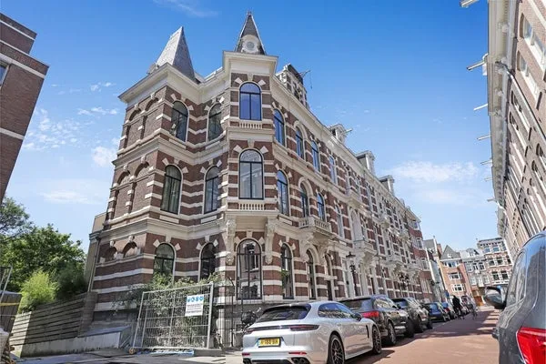 Hoekwoning te huur: Anna van den Vondelstraat 10, Vondelparkbuurt-Midden Amsterdam