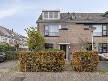 Hoekwoning te koop: Anna Bijnsstraat 12, Lisse