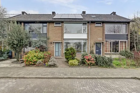 Tussenwoning te koop: Anna van Saksenstraat 3, Oranjewijk Noord Waddinxveen