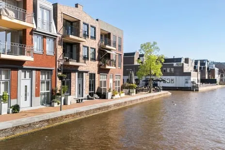 Appartement te koop: Anne Frankkade 11, Lijsterlaan Alphen Aan Den Rijn
