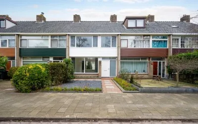 Tussenwoning te koop: Anne Franklaan 11, Uithoorn