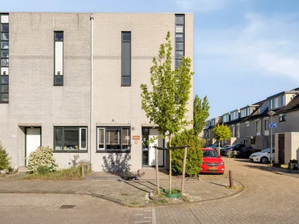 Hoekwoning te koop: Anne Frankweg 20, Kloosterhof Leiden
