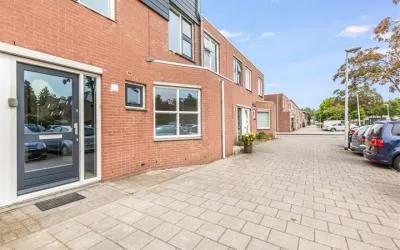 Tussenwoning te koop: Anne Kooistrahof 33, Gein 3 Amsterdam
