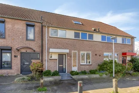 Tussenwoning te koop: Annecyhof 25, Eindhoven