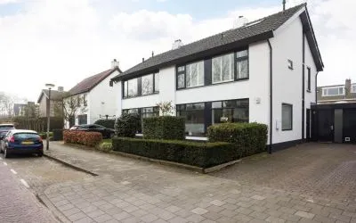 Twee-onder-één-kap te koop: Anneville-laan 90, Ulvenhout Ulvenhout