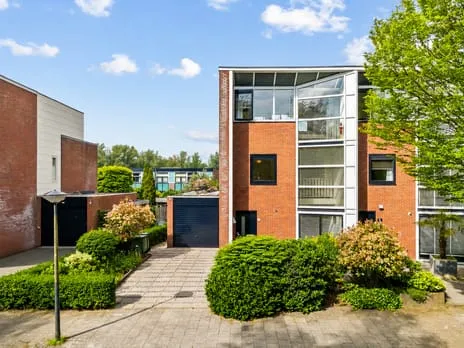 Hoekwoning te koop: Annie Romein-Verschoorkade 20, Vaart Noord Vlaardingen