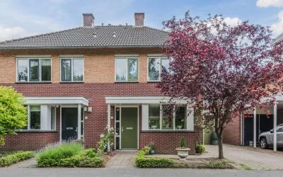 Semi-detached for sale: Annie Salomonslaan 2, Stadsdennen Oost Harderwijk