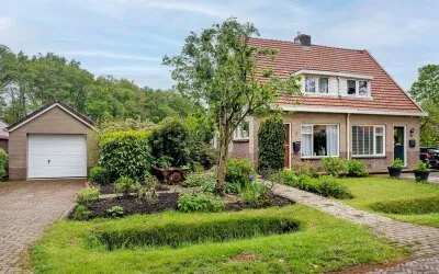 Twee-onder-één-kap te koop: Anreperstraat 194A, Buitengebied Schieven Assen