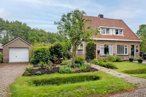 Twee-onder-één-kap te koop: Anreperstraat 194A, Buitengebied Schieven Assen