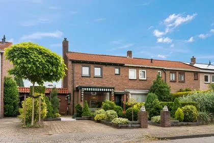 Corner house for sale: Anthonie Kroonweg 19, Kamperdijk Heelsum