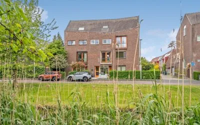 Tussenwoning te koop: Anthony Fokkersingel 110, Singels 'S-Gravenhage