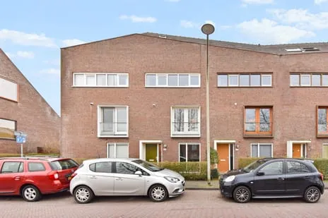 Tussenwoning te koop: Anthony Fokkersingel 104, Singels 'S-Gravenhage