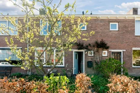 Tussenwoning te koop: Anthony van Opbergenstraat 5, Prinsejagt Eindhoven