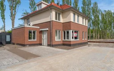Twee-onder-één-kap te koop: Antoinette Knappertstraat 17, 's-Gravenland Rotterdam