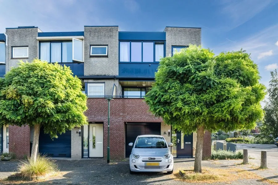 Hoekwoning te koop: Anton van Duinkerkenstraat 35, Dongen