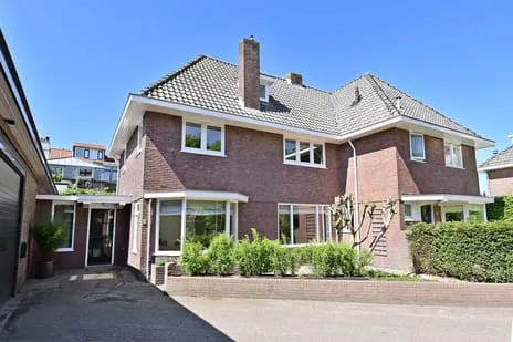 Tussenwoning te koop: Antoni van Leeuwenhoekweg 3, Verbindingslaan Bussum