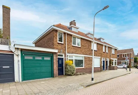 Hoekwoning te koop: Antonie van Diemenstraat 2, Armhoef Zuid Tilburg