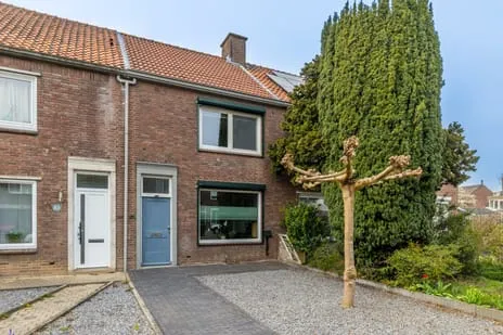 Tussenwoning te koop: Antoniusstraat 85, Oud-Geleen en Haesselderveld Geleen