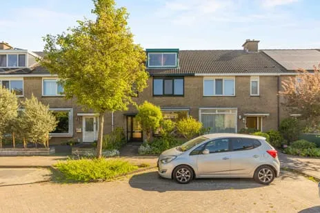 Tussenwoning te koop: Antoon Coolenlaan 25, Zijdelwaard Uithoorn